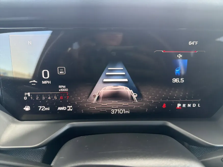 2024 GMC Acadia AWD Elevation | Photo 23 of 25