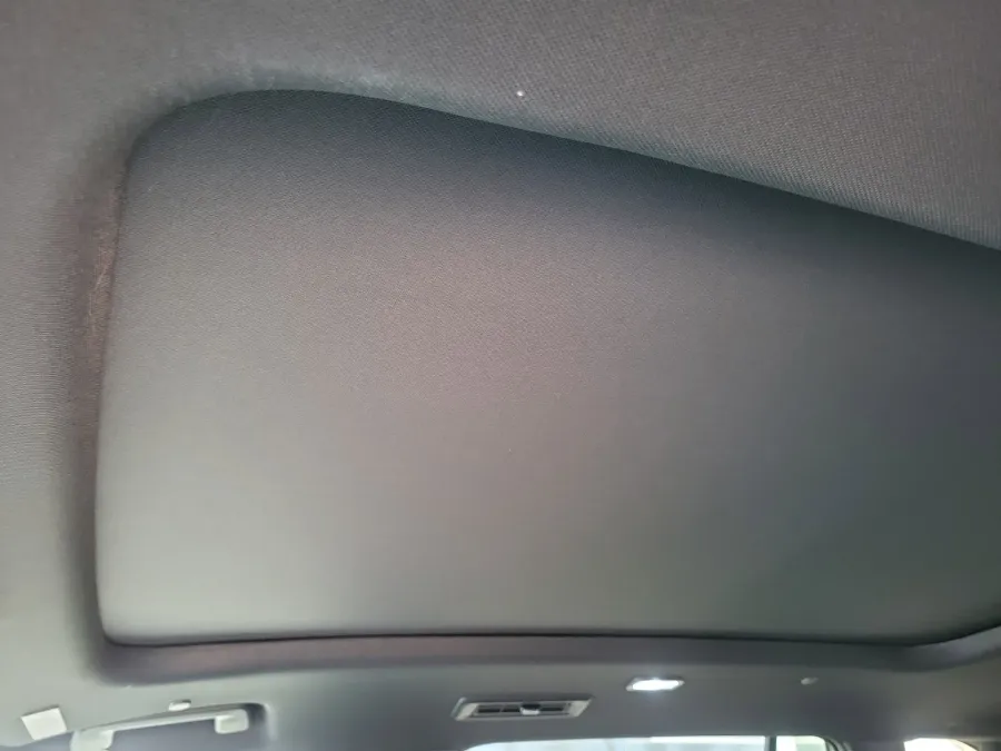 2026 GMC Acadia AWD Elevation | Photo 10 of 24