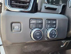 2025 GMC Sierra 3500HD Denali Ultimate | Thumbnail Photo 6 of 29