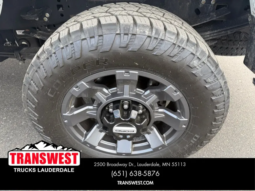 2023 Ford F-350 | Photo 18 of 23