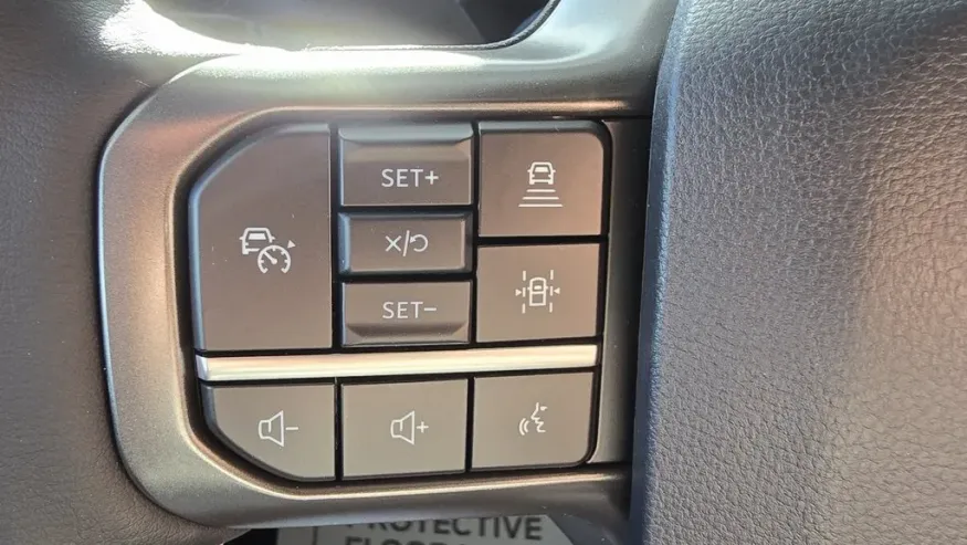 2025 Ford F-150 | Photo 17 of 31