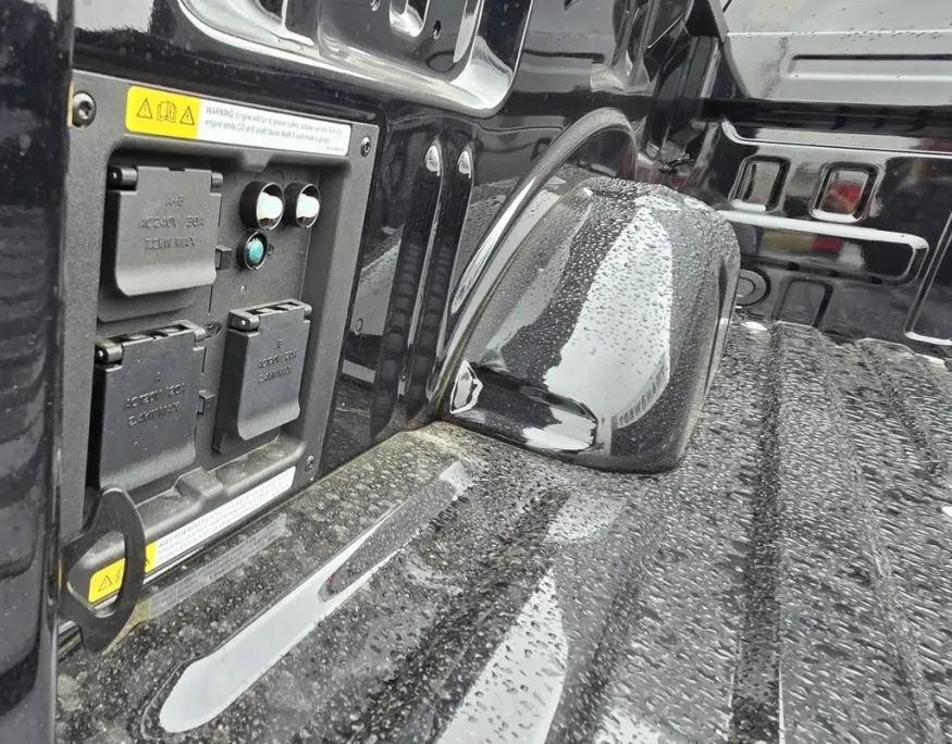 2025 Ford F-150 | Photo 9 of 29