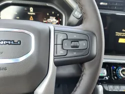 2026 GMC Sierra 2500HD Denali | Thumbnail Photo 25 of 31