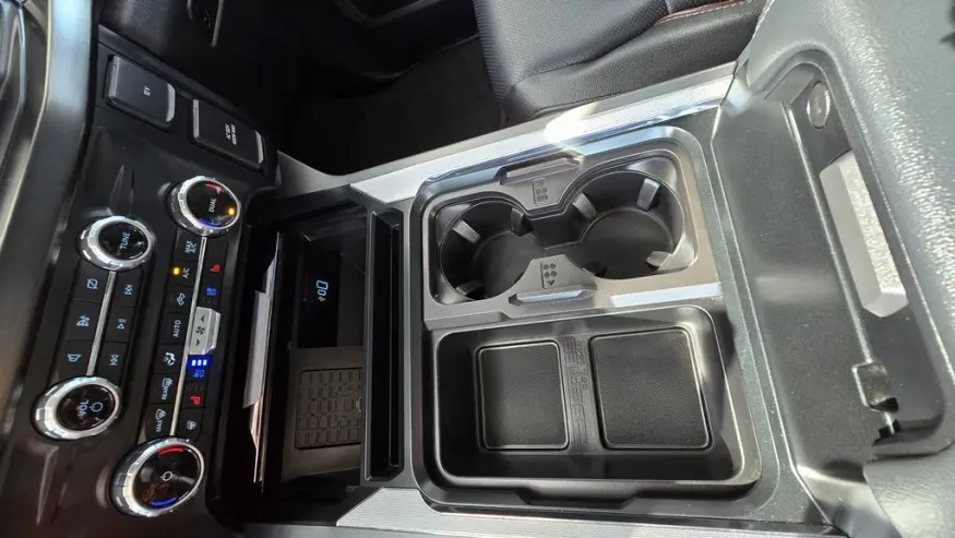 2023 Ford F-250 | Photo 23 of 30