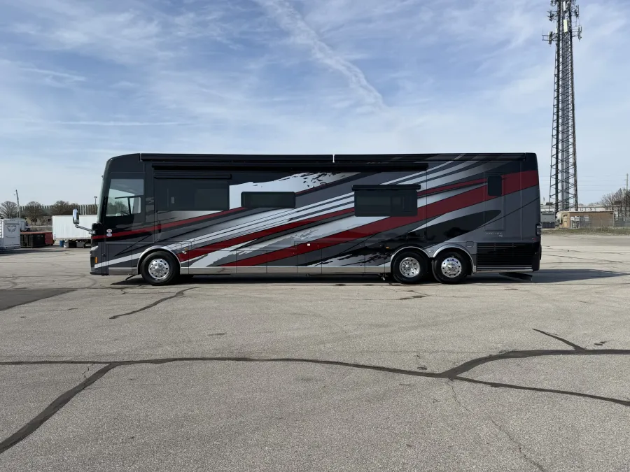 2026 Newmar King Aire 4521 | Photo 1 of 32