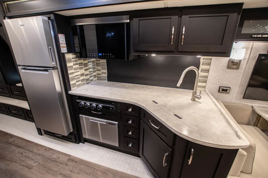 2026 Newmar Canyon Star 3947 | Photo 18 of 27