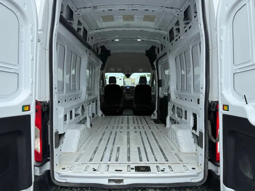 2024 Ford Transit-250 Base | Photo 11 of 20