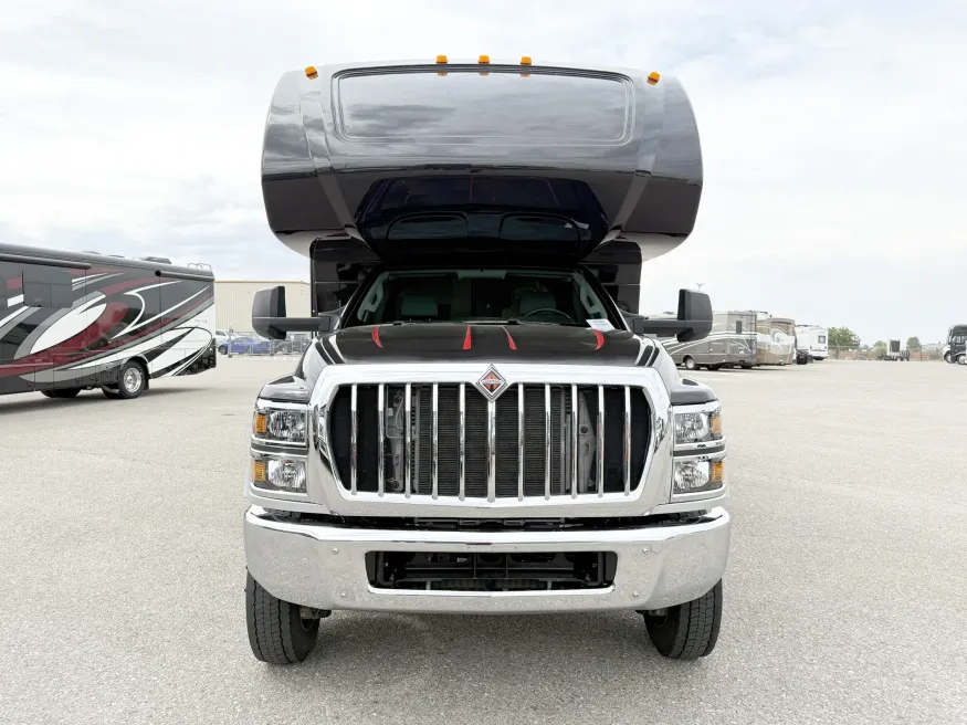 2022 Nexus Rebel 30R | Photo 18 of 22