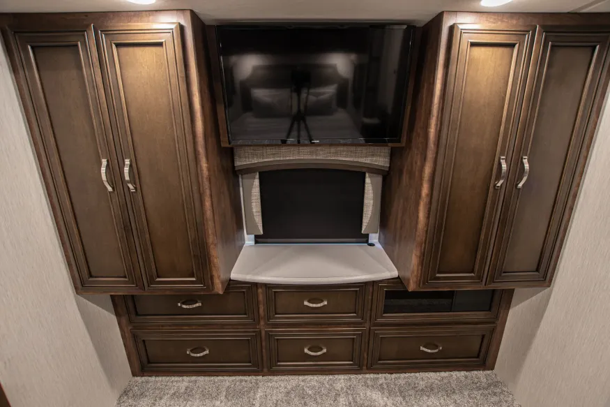 2024 Newmar Kountry Star 3709 | Photo 23 of 25