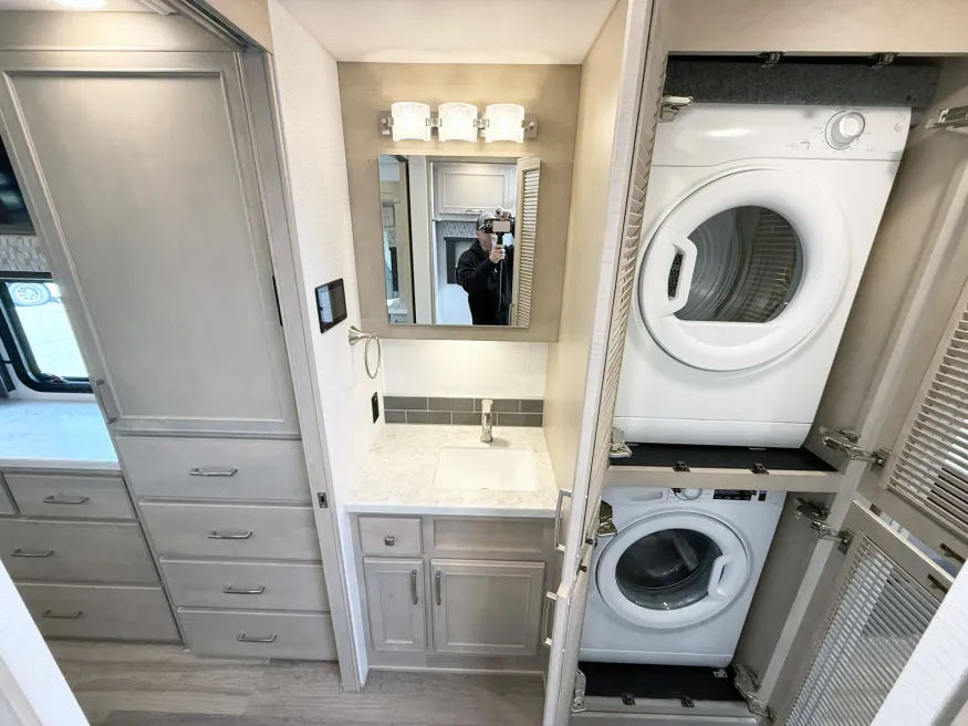 2026 Renegade Verona 36VSB | Photo 14 of 28