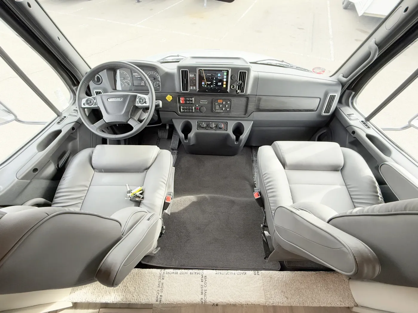 2026 Renegade Valencia 39RB | Photo 3 of 23