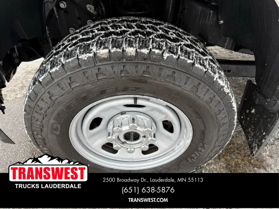 2024 Ford Super Duty F-350 XL | Photo 13 of 15