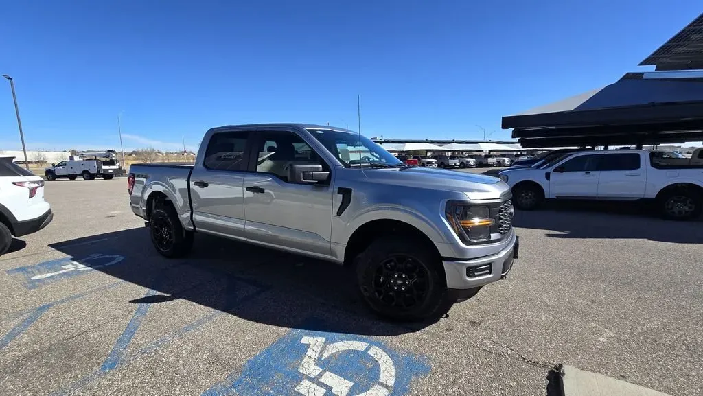 2026 Ford F-150 | Photo 3 of 29