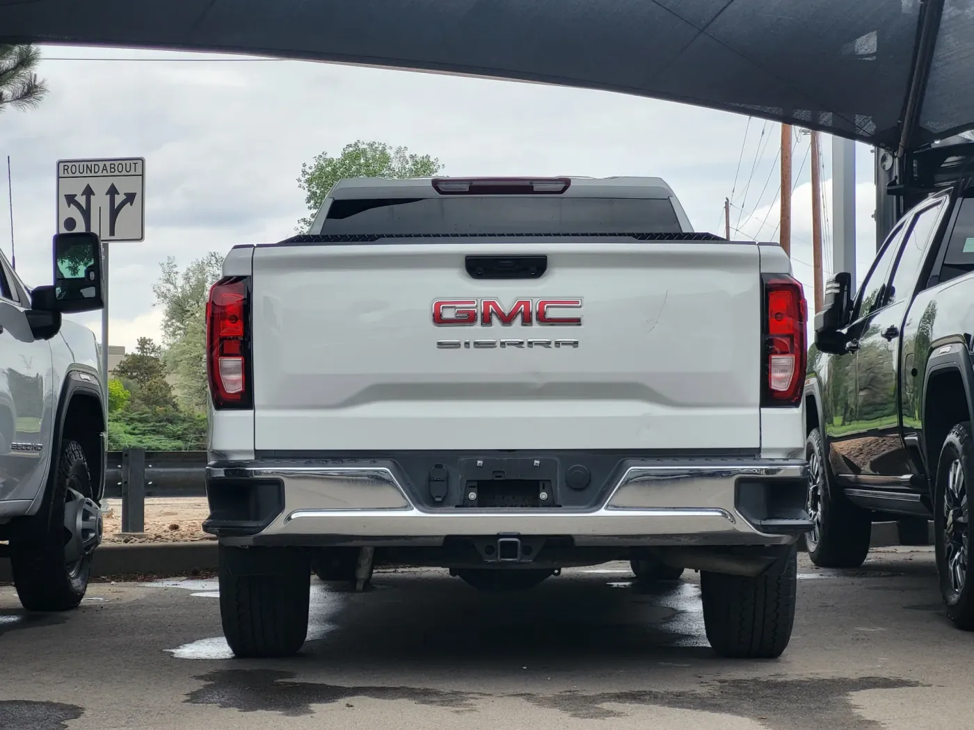 2025 GMC Sierra 1500 Pro | Photo 3 of 5