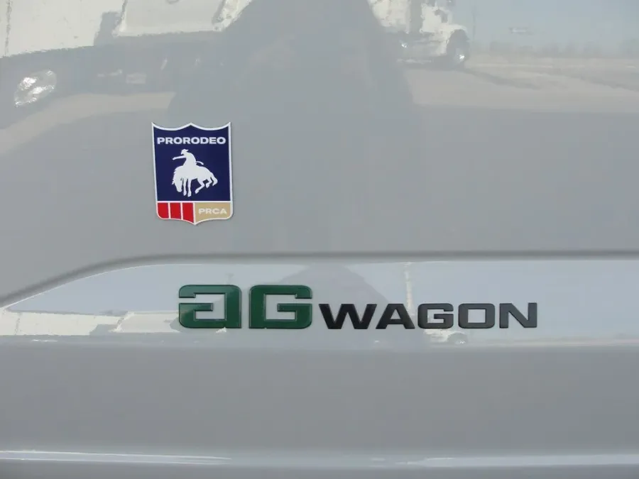 2026 Ford Super Duty F-250 Lariat | Photo 21 of 52