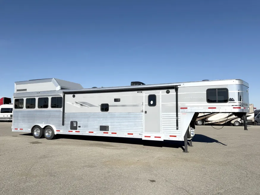 2022 SMC 4HLQ | Photo 1 of 27