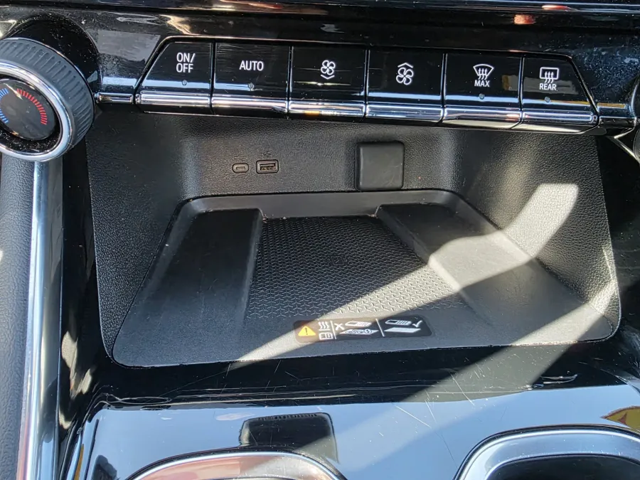 2024 Chevrolet Traverse AWD LT | Photo 21 of 29