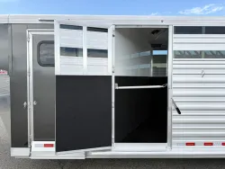 2027 Cimarron Winstar | Thumbnail Photo 12 of 20