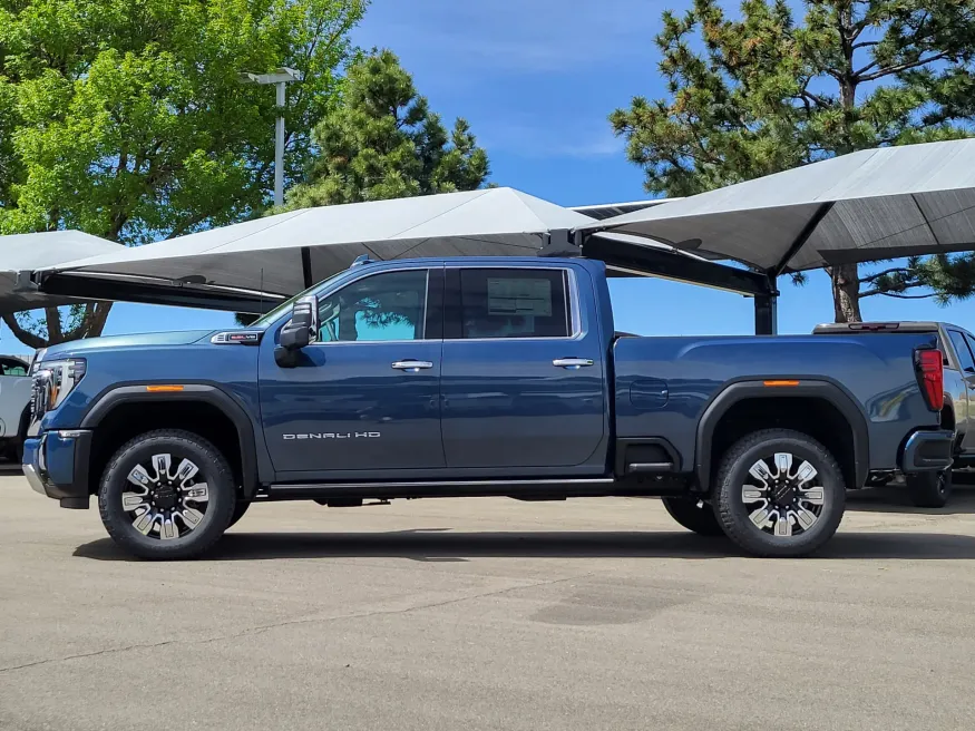 2026 GMC Sierra 2500HD Denali | Photo 3 of 25