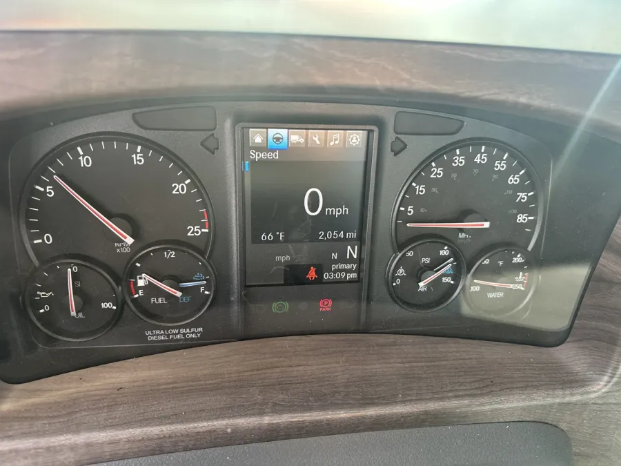 2026 Western Star 47X | Photo 13 of 19