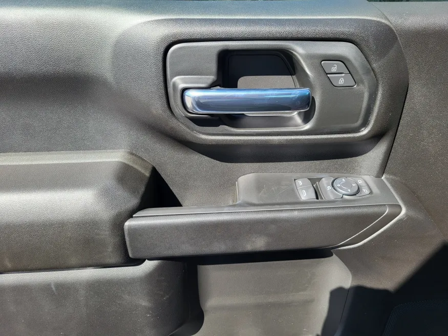 2026 GMC Sierra 2500HD Pro | Photo 18 of 22