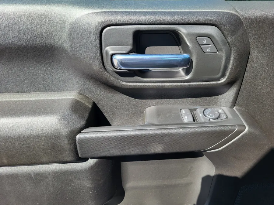 2026 GMC Sierra 2500HD Pro | Photo 18 of 22