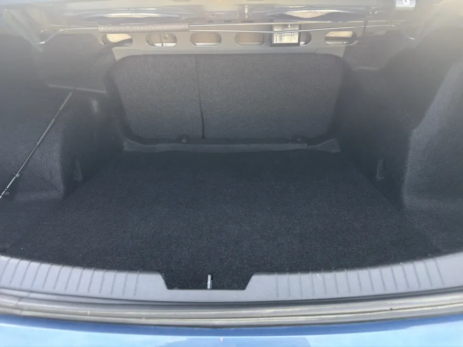 2025 Chevrolet Malibu LT | Photo 8 of 19