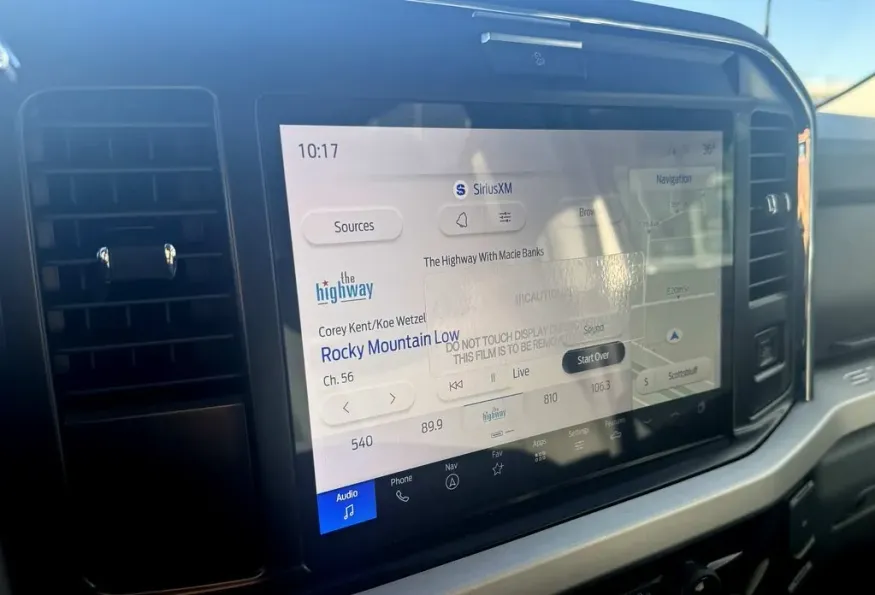 2026 Ford Super Duty F-350 | Photo 16 of 23