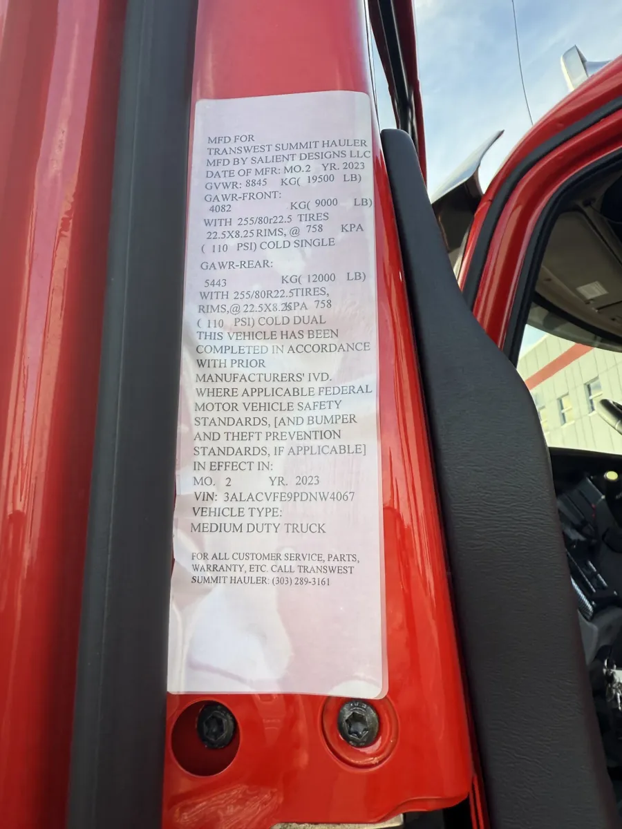 2023 Freightliner M2 106 Summit Hauler | Photo 11 of 19