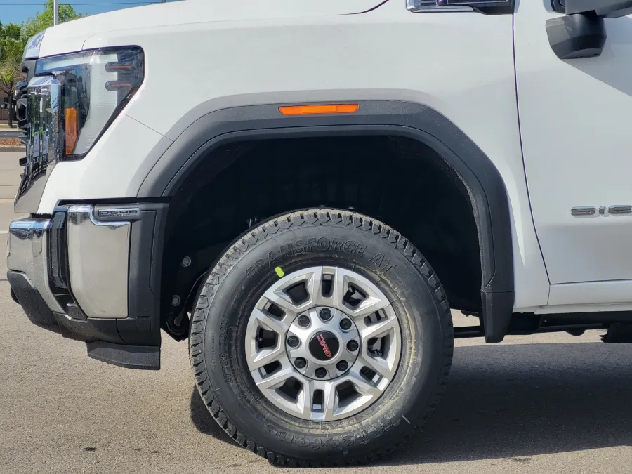 2026 GMC Sierra 2500HD Pro | Photo 8 of 24