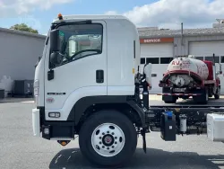 2025 Isuzu FTR | Thumbnail Photo 4 of 12