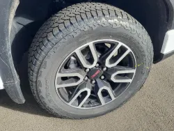 2026 GMC Sierra 1500 AT4 | Thumbnail Photo 6 of 24