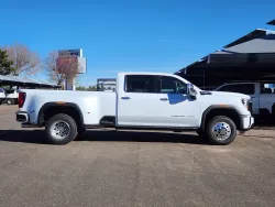 2026 GMC Sierra 3500HD Denali Ultimate | Thumbnail Photo 1 of 28