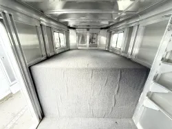 2020 Featherlite 3HGN | Thumbnail Photo 15 of 17