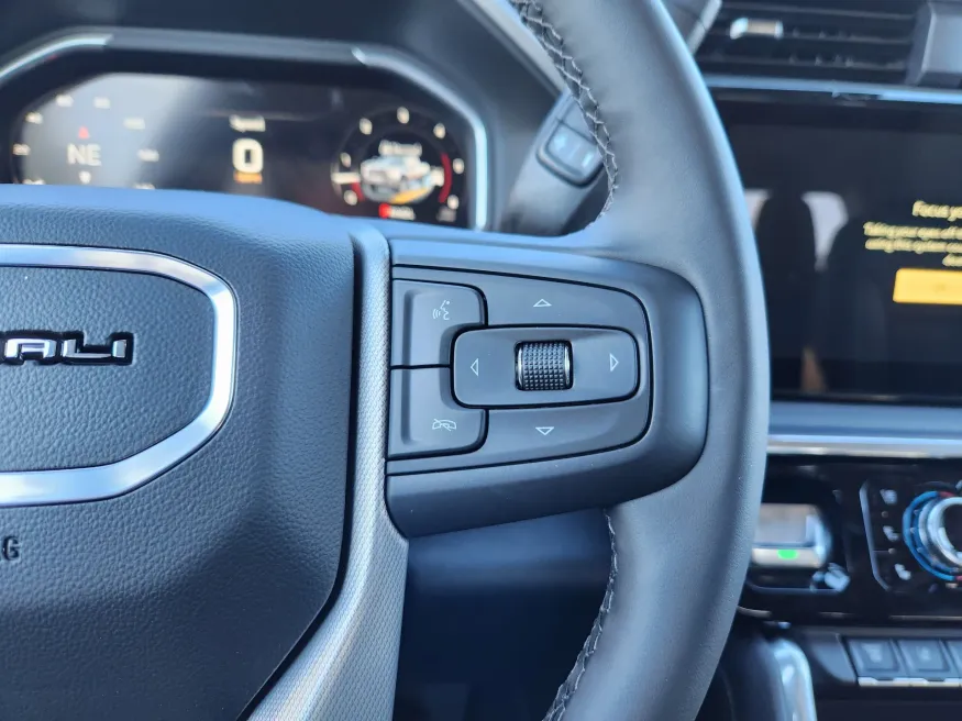 2026 GMC Sierra 2500HD Denali | Photo 24 of 31