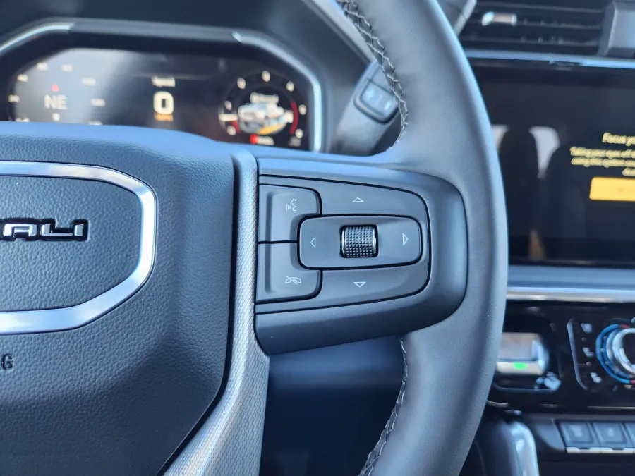 2026 GMC Sierra 2500HD Denali | Photo 24 of 31