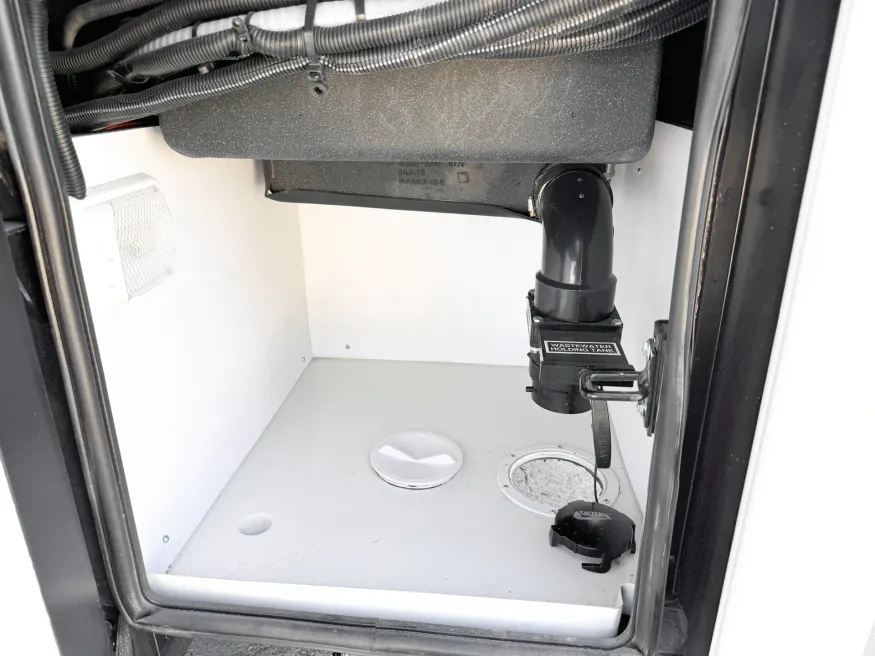 2026 Newmar Grand Star 3444 | Photo 23 of 29