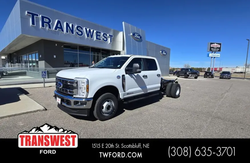 2026 Ford Super Duty F-350 | Photo 27 of 27