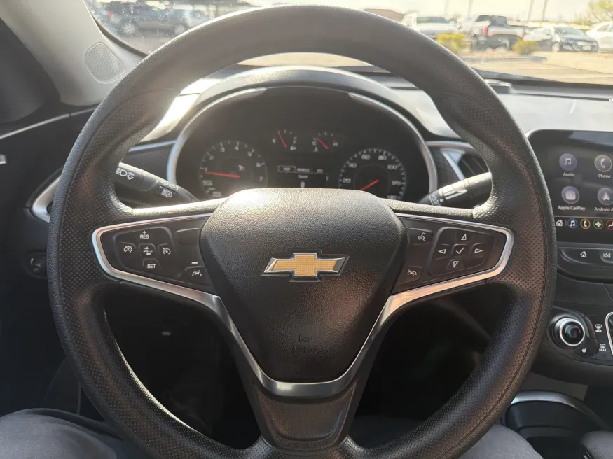 2025 Chevrolet Malibu LT | Photo 17 of 19