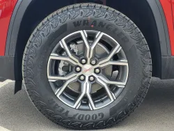 2026 GMC Acadia AT4 | Thumbnail Photo 9 of 26