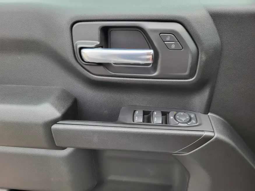 2026 GMC Sierra 1500 Pro | Photo 18 of 24