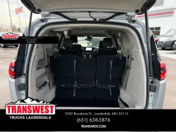 2024 Chrysler Pacifica Touring L | Thumbnail Photo 17 of 24