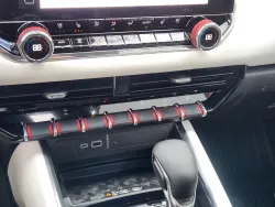 2026 GMC Canyon 4WD AT4X | Thumbnail Photo 18 of 25