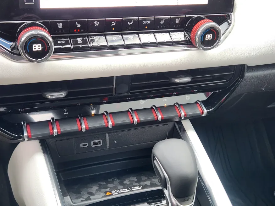 2026 GMC Canyon 4WD AT4X | Photo 18 of 25