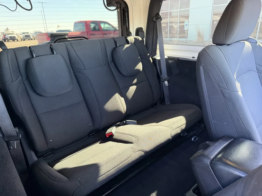 2020 Jeep Wrangler Sport S | Photo 10 of 14