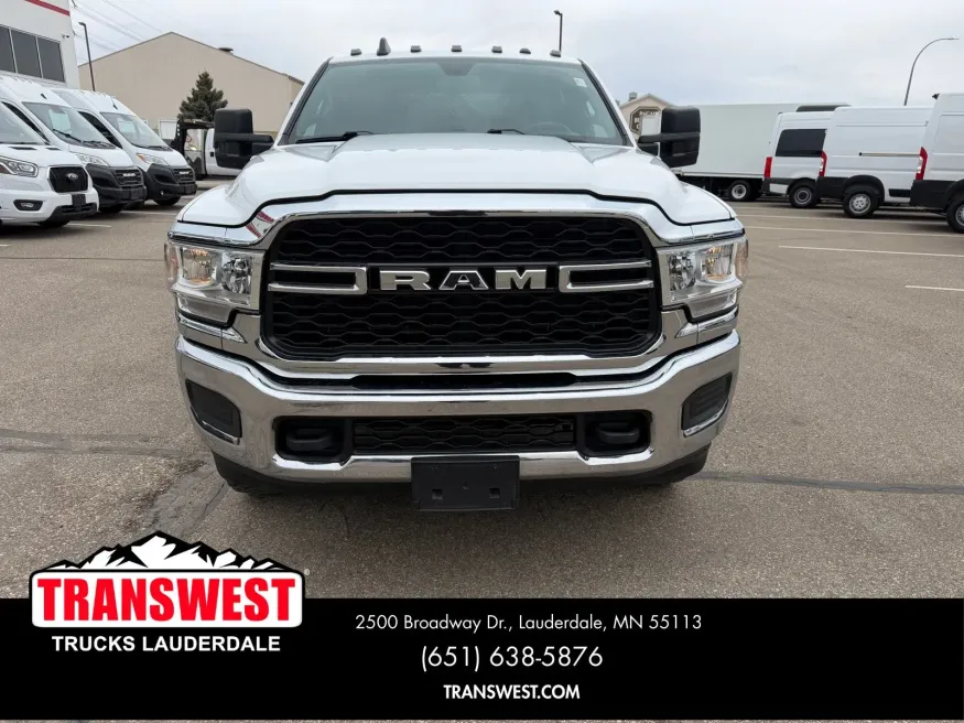 2022 RAM 3500 Tradesman | Photo 7 of 23