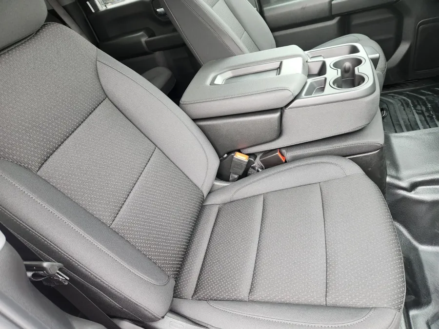 2026 GMC Sierra 2500HD Pro | Photo 9 of 21