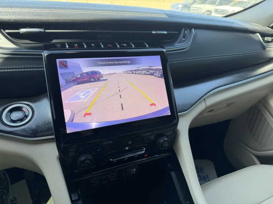 2024 Jeep Grand Cherokee Limited | Photo 15 of 16