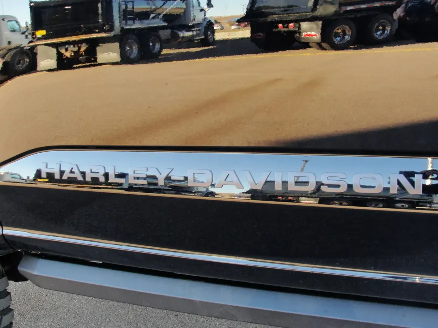 2026 Ford F-250 Lariat | Photo 7 of 19