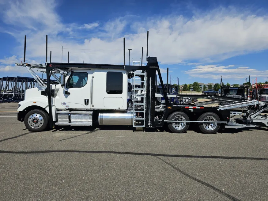 2025 Western Star 49X | Photo 4 of 41